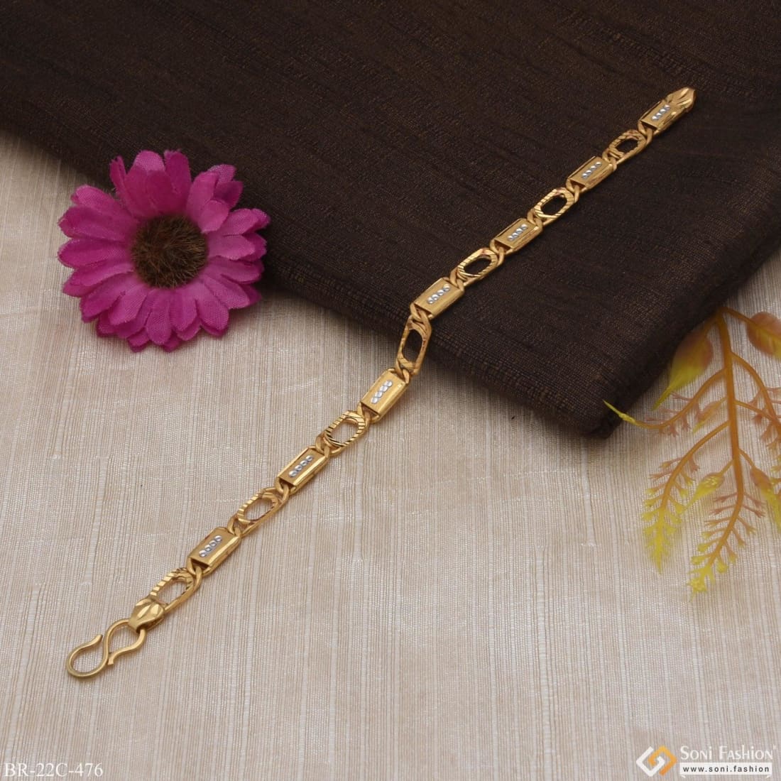 Shreeji Jewellers Gold Bracelet for Women, Packaging Type: Box at Rs 3050  in Surat